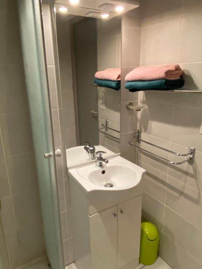 Studio Centre Ville Avec Ascenseur 3Min Des Thermes Aix-les-Bains Ngoại thất bức ảnh